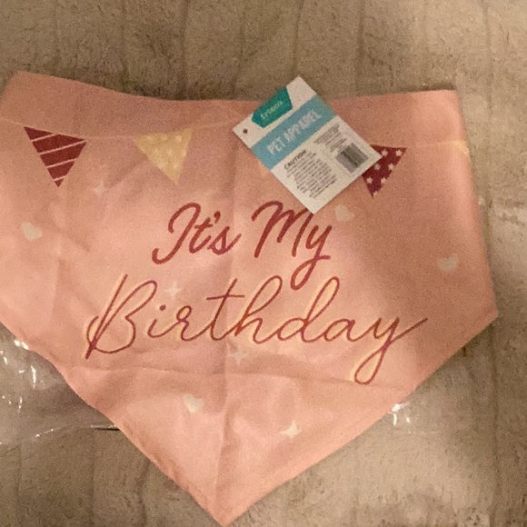 NEW Frisco It's My Birthday Dog & Cat Bandana, Pink - Picture 2 of 6